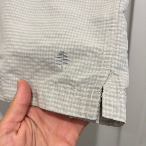 Royal Robbins Desert Pucker Dry Short Sleeve Button Up Shirt - Picture 4 of 9